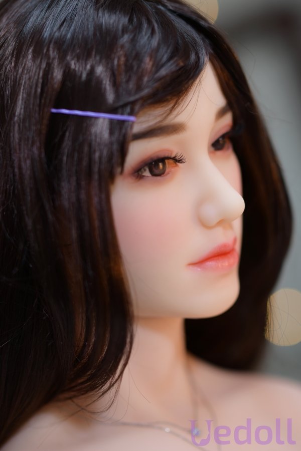 C-cup 6YEDoll 人形 セックス